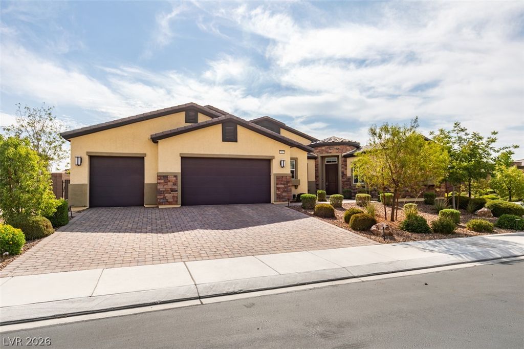 7012 Arabian Ridge Street, Las Vegas, NV 89131 — photo 2