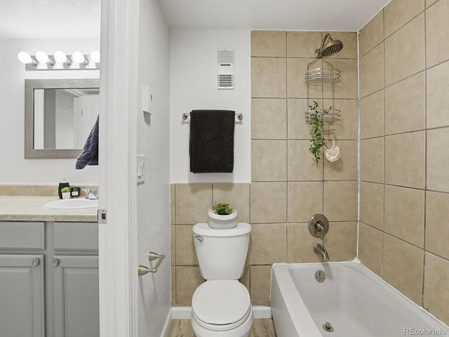 14700 E Kentucky Drive 513, Aurora, CO 80012