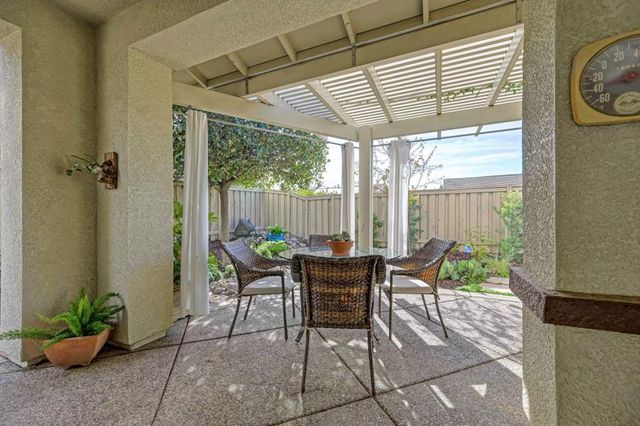 2510 Longspur Loop, Lincoln, CA 95648
