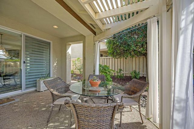 2510 Longspur Loop, Lincoln, CA 95648