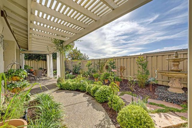 2510 Longspur Loop, Lincoln, CA 95648