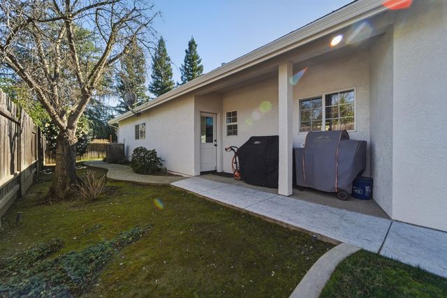 830 Teal Ct, Yuba City, CA 95991