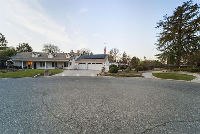 830 Teal Ct, Yuba City, CA 95991