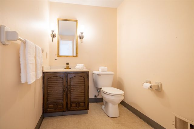 163 New Wickham Drive, Penfield, NY 14526