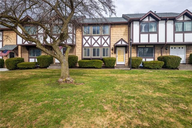 163 New Wickham Drive, Penfield, NY 14526