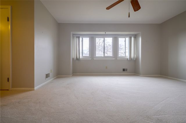 163 New Wickham Drive, Penfield, NY 14526