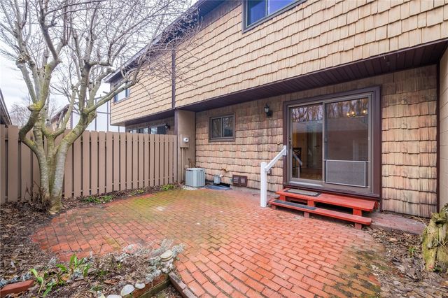 163 New Wickham Drive, Penfield, NY 14526