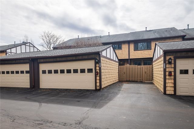 163 New Wickham Drive, Penfield, NY 14526