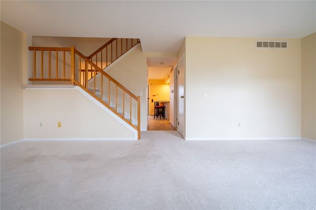 163 New Wickham Drive, Penfield, NY 14526