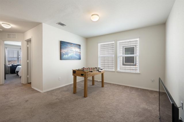 328 Thornless CIR, Buda, TX 78610