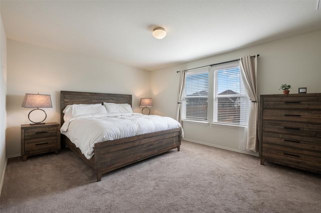 328 Thornless CIR, Buda, TX 78610