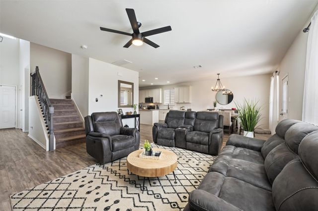 328 Thornless CIR, Buda, TX 78610