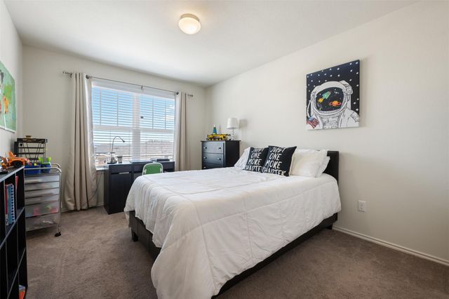 328 Thornless CIR, Buda, TX 78610