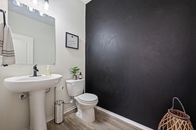 328 Thornless CIR, Buda, TX 78610