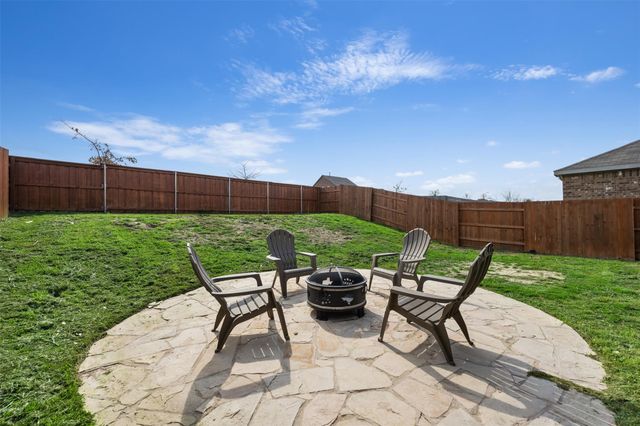 328 Thornless CIR, Buda, TX 78610