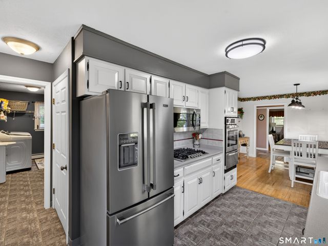 19 Power House Road, Montville, CT 06382