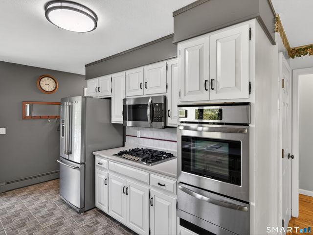 19 Power House Road, Montville, CT 06382