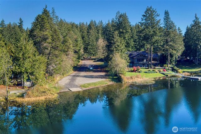 4140 Lakeview Avenue NW, Bremerton, WA 98312