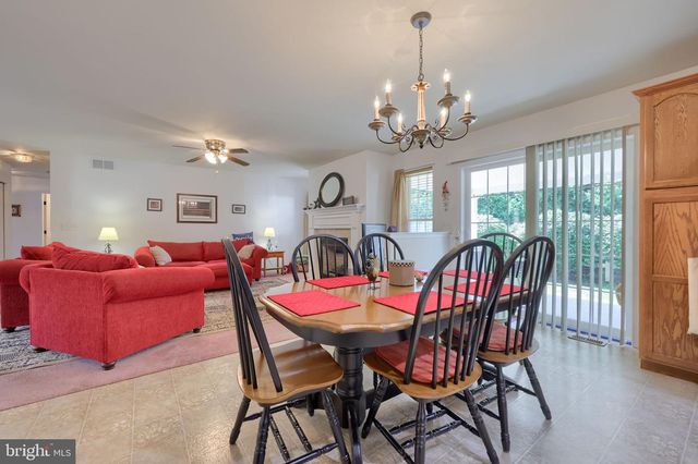 300 NORTHVIEW LN, Quarryville, PA 17566