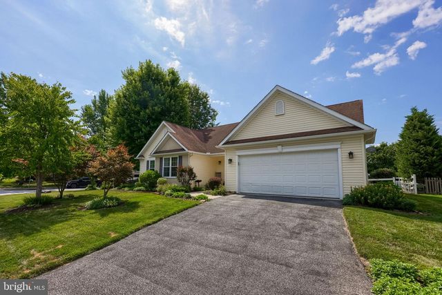 300 NORTHVIEW LN, Quarryville, PA 17566