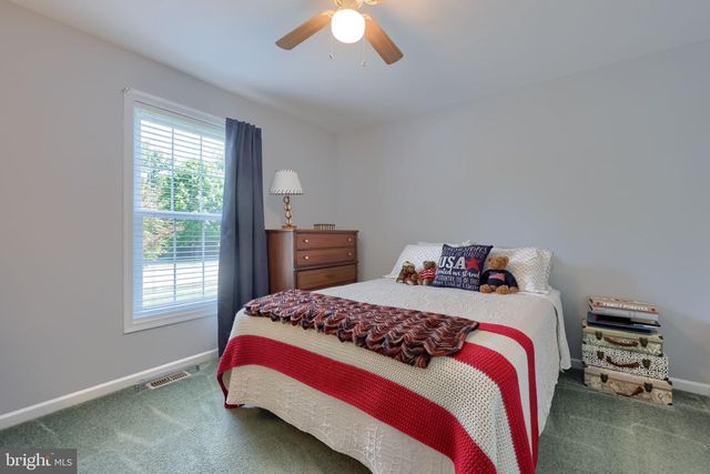 300 NORTHVIEW LN, Quarryville, PA 17566