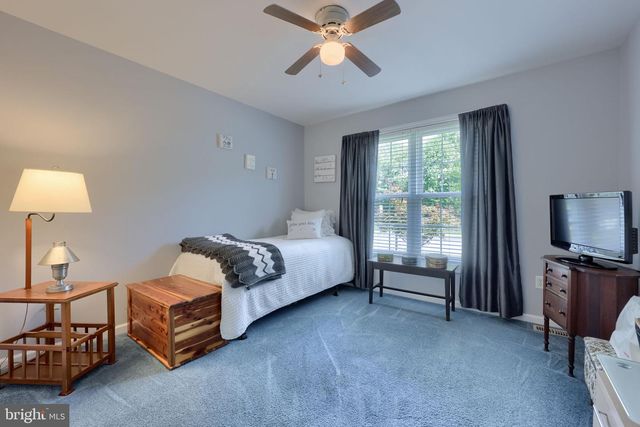 300 NORTHVIEW LN, Quarryville, PA 17566