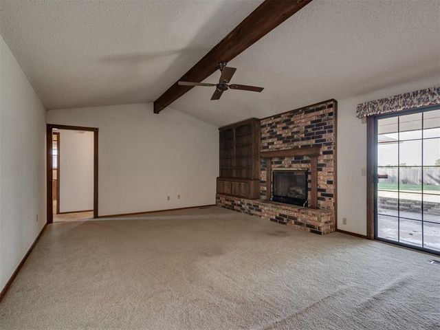 10005 Lakeshore Dr, Oklahoma City, OK 73120