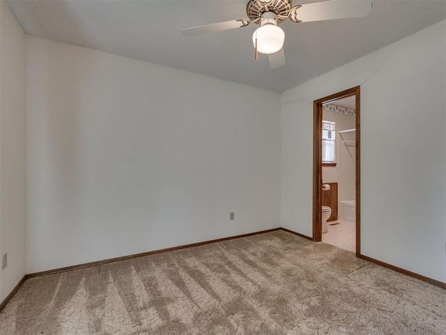 10005 Lakeshore Dr, Oklahoma City, OK 73120