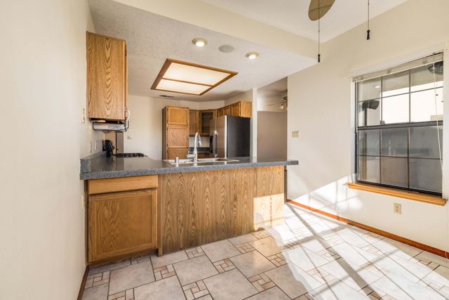 4332 Hillspire Avenue NW, Albuquerque, NM 87120