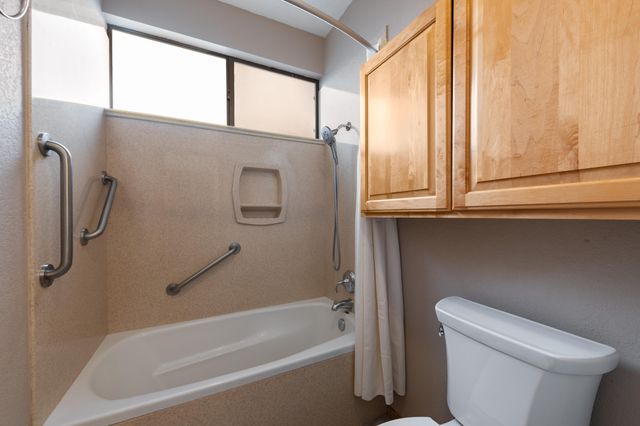 4332 Hillspire Avenue NW, Albuquerque, NM 87120