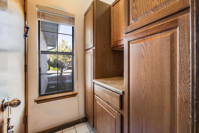 4332 Hillspire Avenue NW, Albuquerque, NM 87120