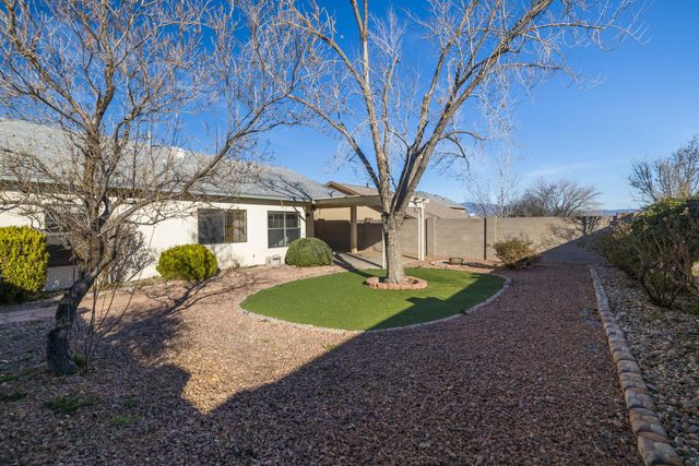 4332 Hillspire Avenue NW, Albuquerque, NM 87120