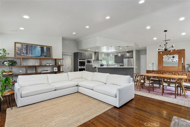 1002 W Santa Clara, Santa Ana, CA 92706