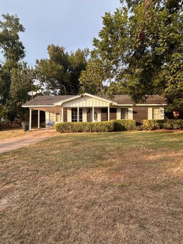 745 Kingridge Place, Shreveport, LA 71108