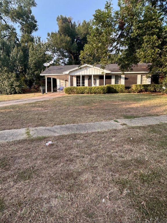 745 Kingridge Place, Shreveport, LA 71108