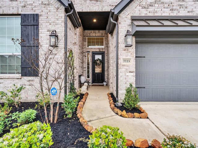 7723 Clover Gully Lane, Katy, TX 77493