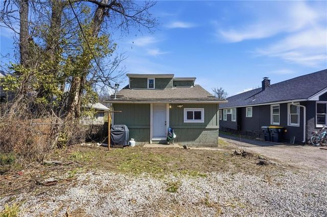 6502 Paseo Boulevard, Kansas City, MO 64131