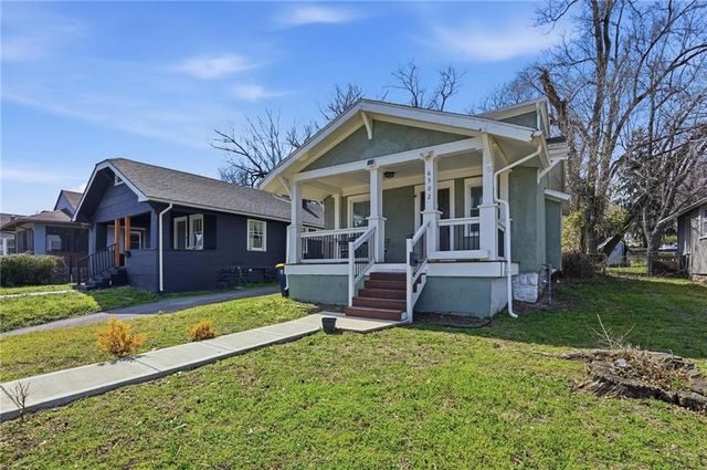 6502 Paseo Boulevard, Kansas City, MO 64131