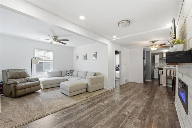 6502 Paseo Boulevard, Kansas City, MO 64131