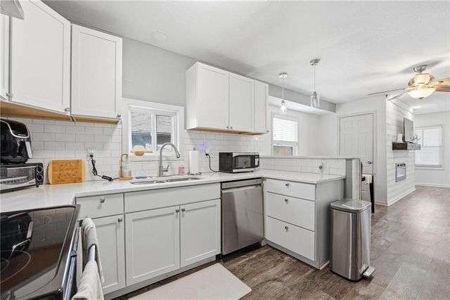 6502 Paseo Boulevard, Kansas City, MO 64131