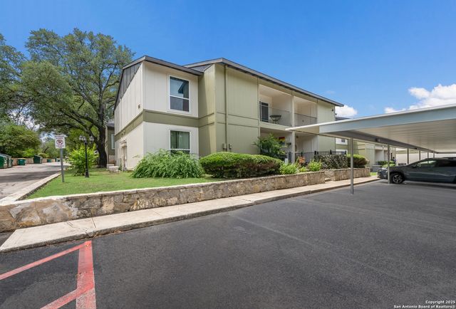 100 Lorenz Rd Apt 1202, San Antonio, TX 78209