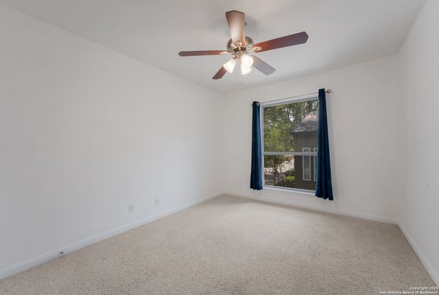 100 Lorenz Rd Apt 1202, San Antonio, TX 78209