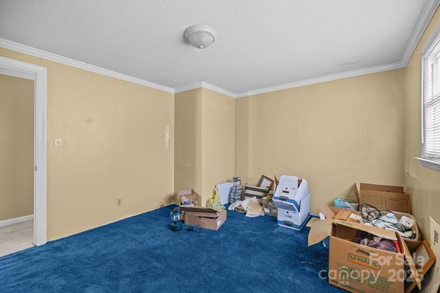 1100 Avondale Road, Lowell, NC 28098