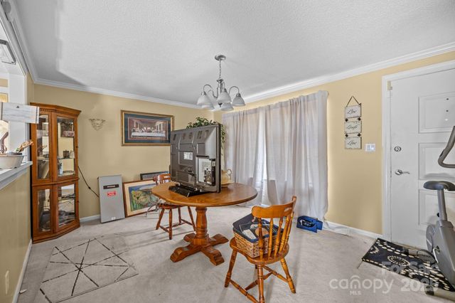 1100 Avondale Road, Lowell, NC 28098