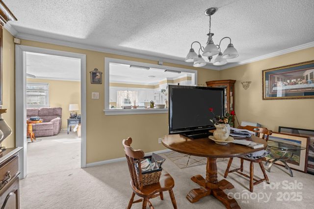 1100 Avondale Road, Lowell, NC 28098