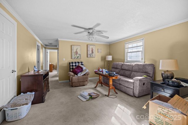 1100 Avondale Road, Lowell, NC 28098