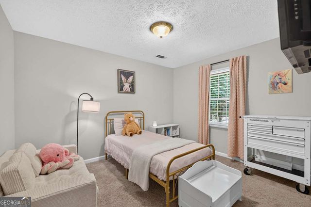 3735 Creekwood Drive, Loganville, GA 30052