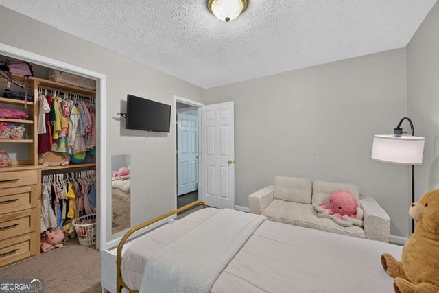 3735 Creekwood Drive, Loganville, GA 30052