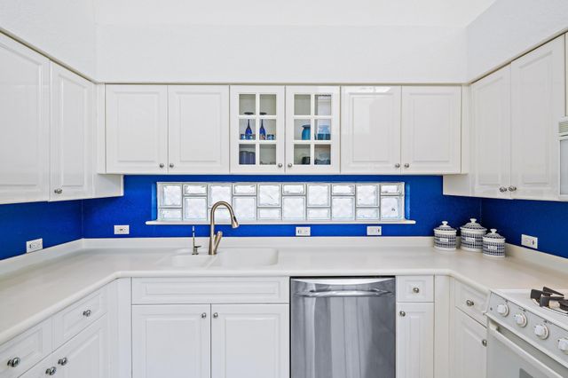 8481 Legend Club Drive, West Palm Beach, FL 33412