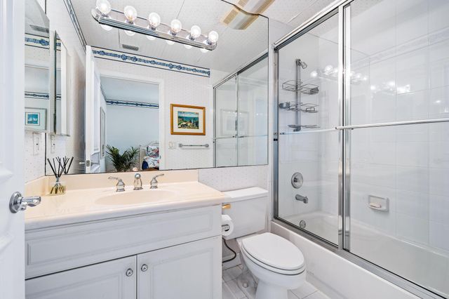 8481 Legend Club Drive, West Palm Beach, FL 33412